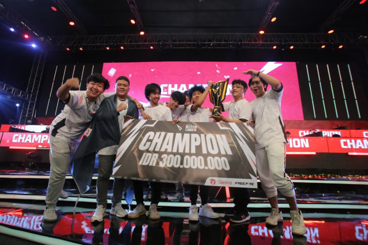 Raih 117 Poin, Thorrad Resmi Juara FFML Season 8