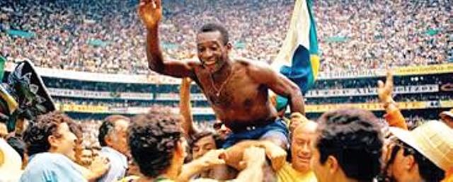 Pele pernah dadakan menjadi kiper-Foto istimewa