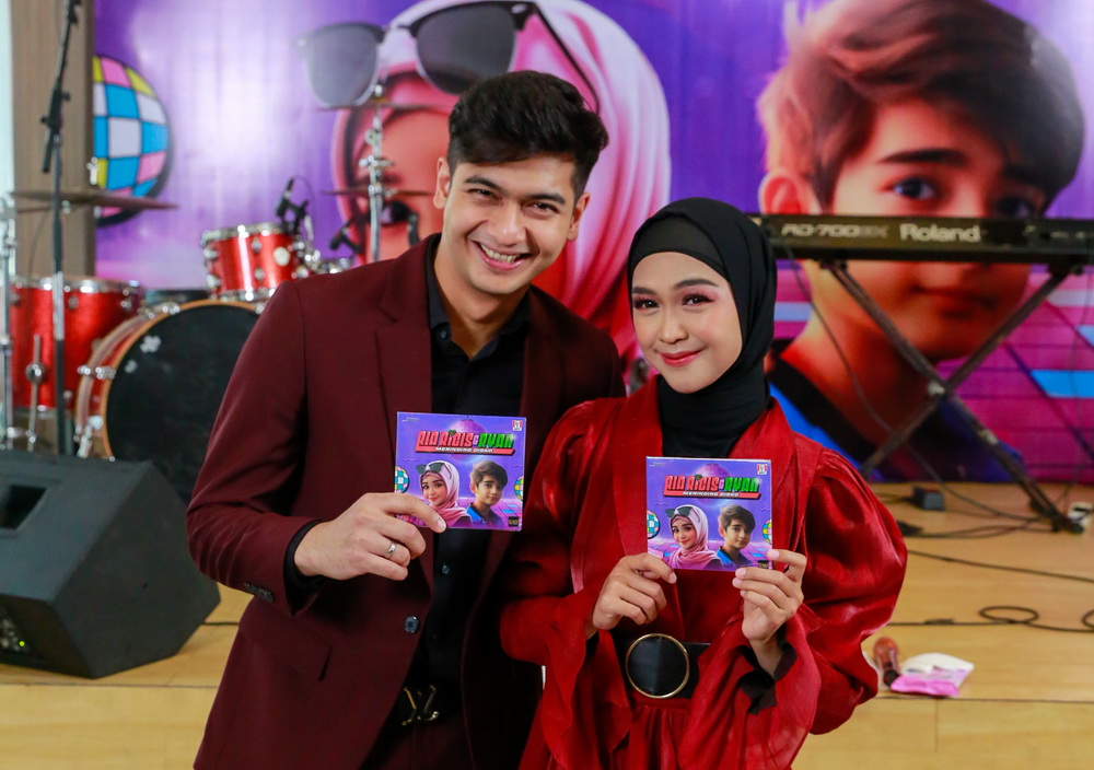 Ria Ricis dan Teuku Ryan (Foto: instagram)