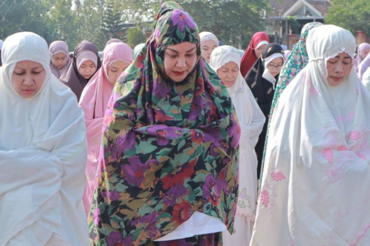 Mohon Diturunkan Hujan, Pemkot Semarang Gelar Salat Istisqa