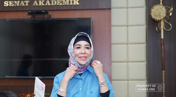 Guru Besar UNS Raih Most Inspirational Women Kontes Perminesia APMF