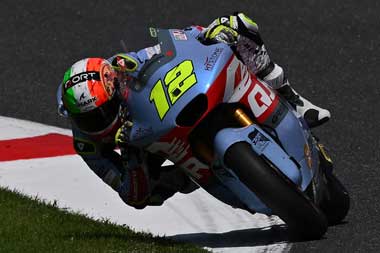 Tiba di Indonesia, Pembalap Moto2 Asal Ceko Karaoke Lagu Denny Caknan