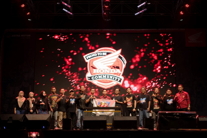 Ribuan <i>Bikers</i> Honda Kompak Ramaikan HBD Regional di 3 Pulau