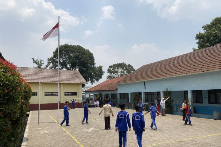 Pemkab Bandung Barat Minta Jajanan Sekolah Diawasi Ketat