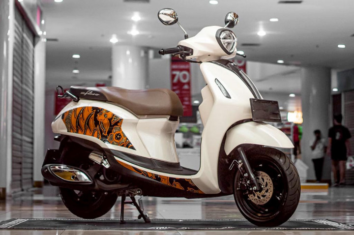 Yamaha Grand Filano Berbalut Batik Sidomukti, Indonesia Banget!