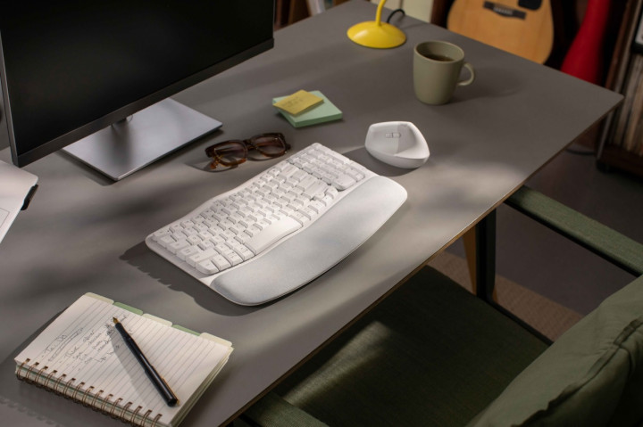 Logitech Ergonomic Wave Keys Bantu Kerja Lebih Nyaman