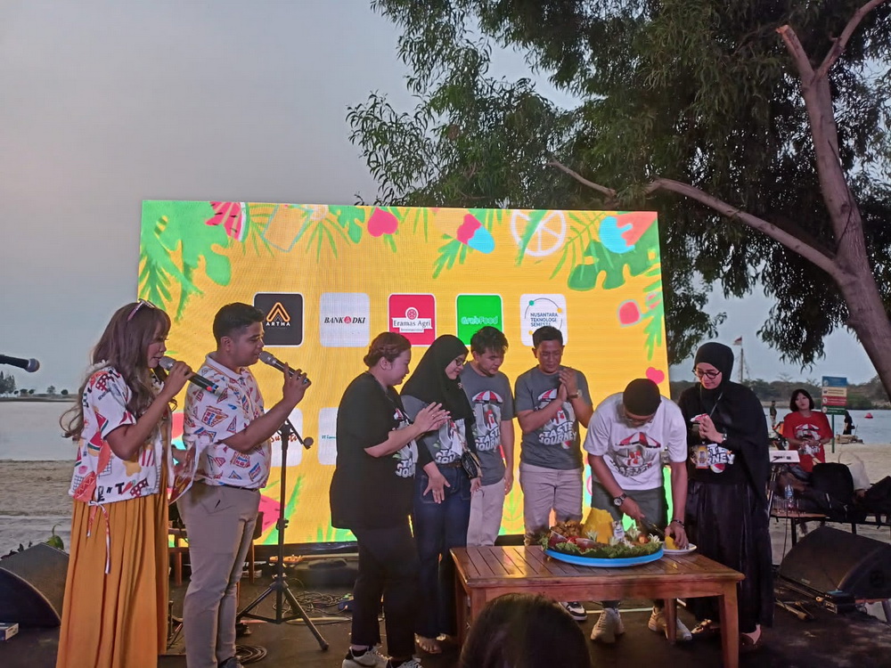 Ulang tahun ke-10 Ayam Gepuk Pak Gembus (Foto: instagram)