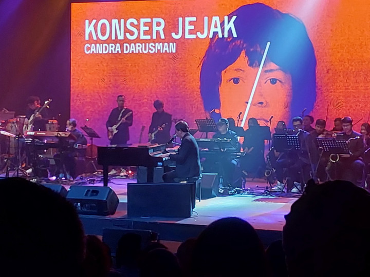 Persembahan Spesial Para Musisi untuk Candra Darusman di Konser Jejak