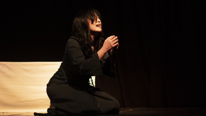 Regina Art Pentas Monolog Indonesia Pukau Penonton di Berlin