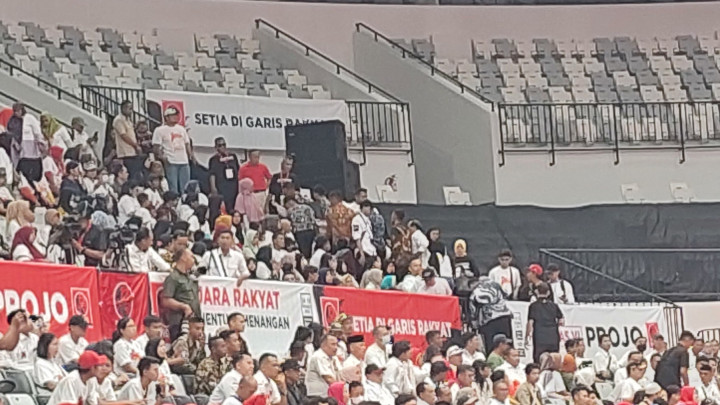 Rakernas Projo Diawali Teriakan Histeris Perempuan, Ada Apa?