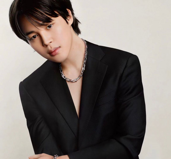 Unik! Ini Hadiah Ulang Tahun Jimin dari Member BTS