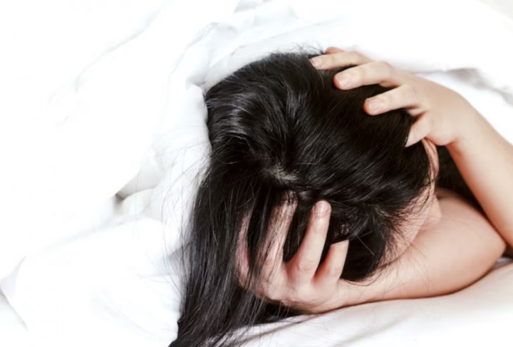 Jangan Lakukan! Ini 3 Efeknya jika Kamu Tidur dalam Keadaan Rambut Basah