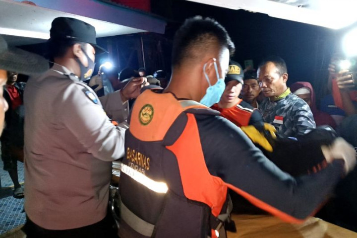 Populer Daerah: Pria Tewas Diterkam Buaya Hingga Bromo Mulai Menghijau