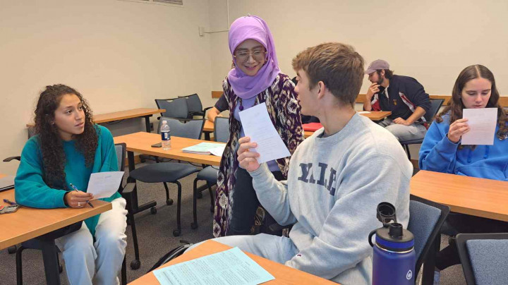 Ngajar di Yale University, Dosen Unnes Kenalkan Budaya dan Bahasa Indonesia