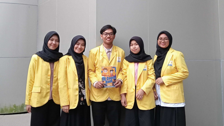 Belajar Matematika Lebih Menyenangkan Ala Mahasiswa Unnes dengan AR Comic Book