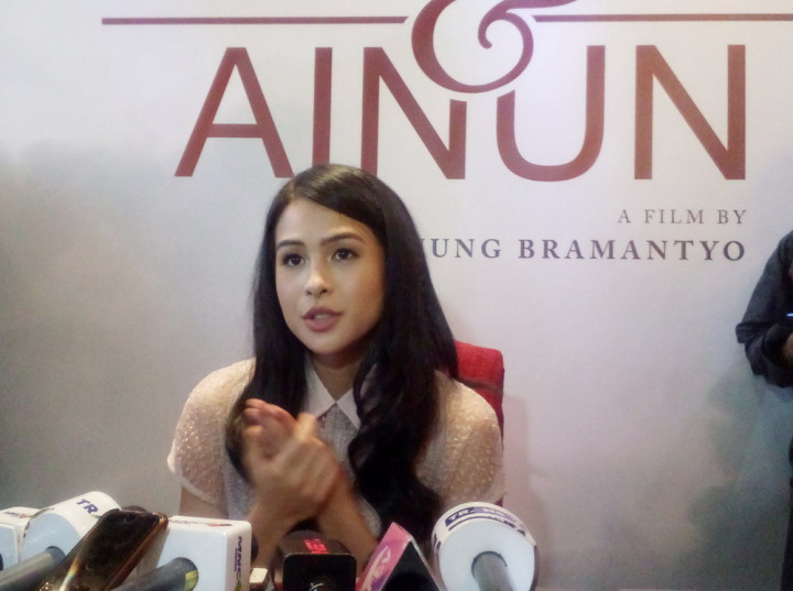 Disebut Sombong karena Tak Balas Sapaan Fans, Begini Penjelasan Maudy Ayunda