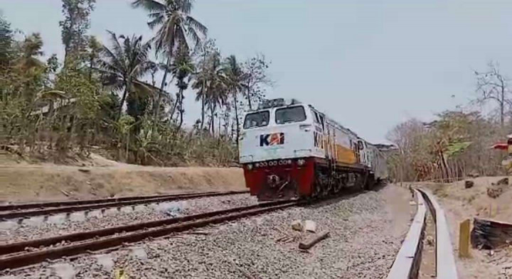 KAI: Jalur Antara Sentolo-Wates Sudah Dapat Dilalui