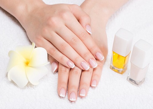 Bila Belum Menggunakan Concealer Kuku, Sekarang Waktunya Kamu Mencoba!