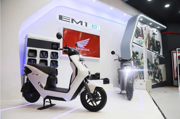 Dukung IMOS, Kini FIFGroup Siap Layani Pembiayaan Motor Listrik