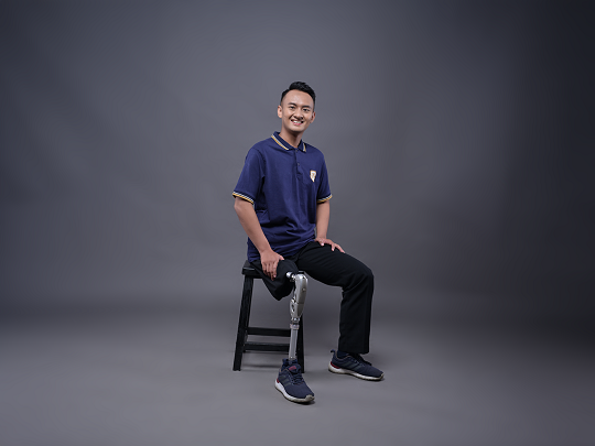 Kisah Dhani, Kejar Mimpi Jadi Dokter Gigi dengan Satu Kaki hingga Raih LPDP di Jerman