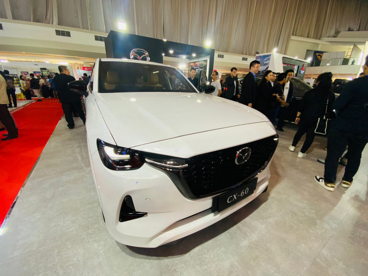 Mazda CX-60 'Manggung' di GIIAS Semarang