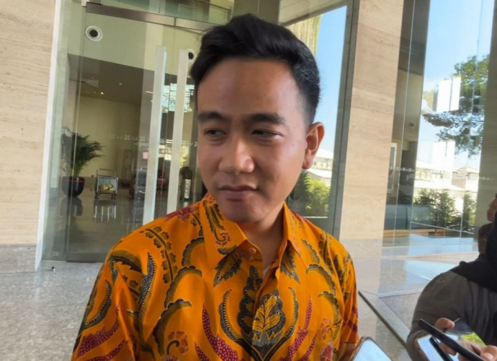Diwajibkan jadi Jurkam Ganjar-Mahfud, #GibranMasukGolkar Malah Trending Topik di Twitter