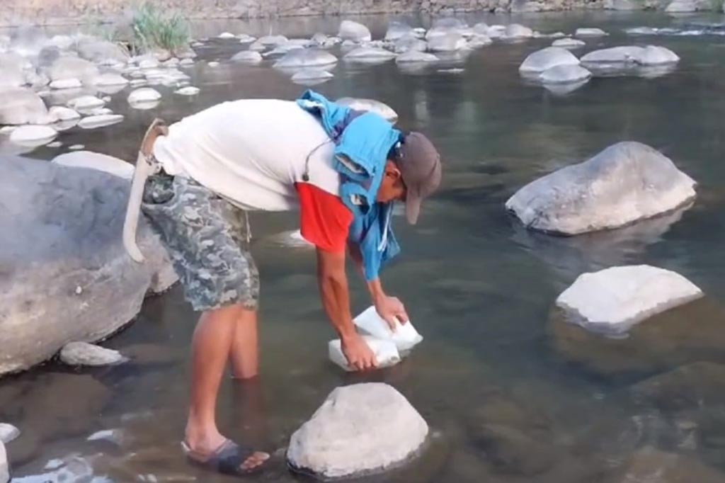 Kemarau Panjang, Warga di Sinjai Gunakan Air Sungai untuk Kebutuhan Sehari-hari