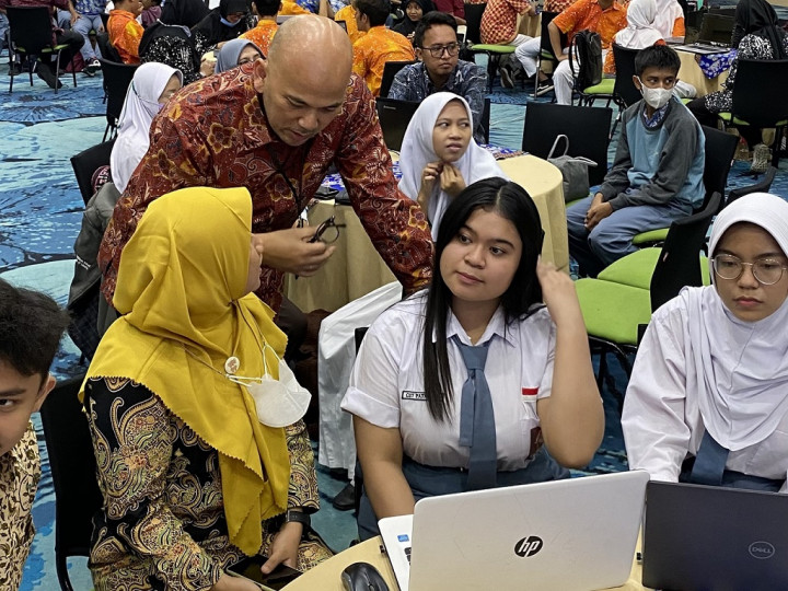Implementasi ESG, Telkomsel Bergabung di Program Terampil di Awan AWS