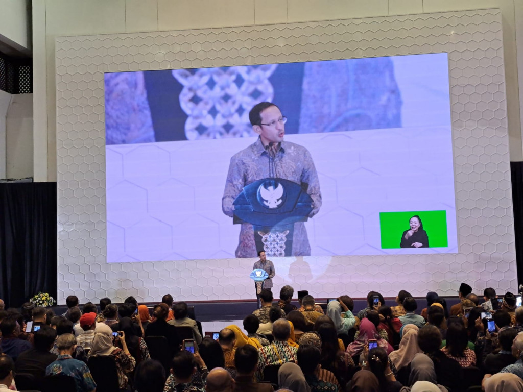 Mendikbudrsitek Nadiem Makarim dalam pembukaan Kongres Kebudayaan Indonesia (KKI) 2023. Medcom.id/Ilham Pratama Putra