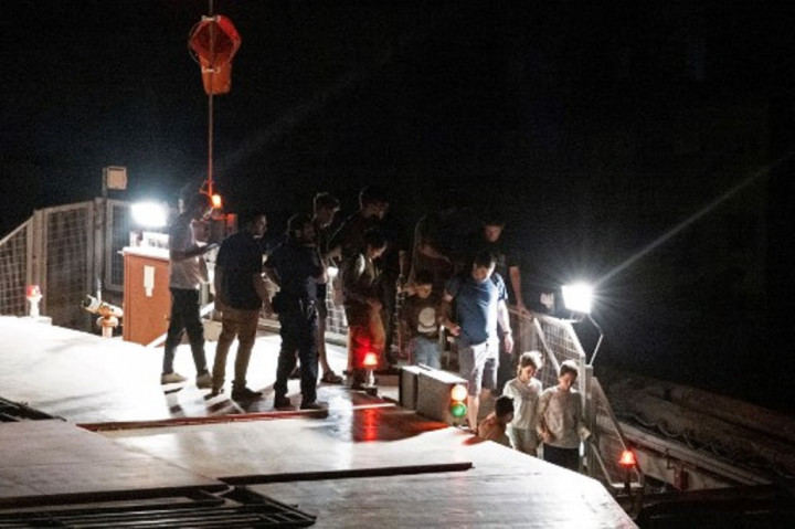 Hamas Bebaskan Seorang Nenek Aktivis Perdamaian Israel yang Berusia 85 Tahun