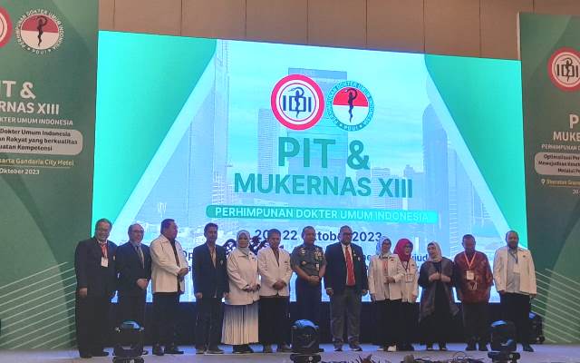 Dalam laporan Ketua Panitia PIT & Mukernas XIII PDUI lebih menitik beratkan materi berpraktik di fasyankes tingkat pertama. (Foto: Dok. Istimewa)
