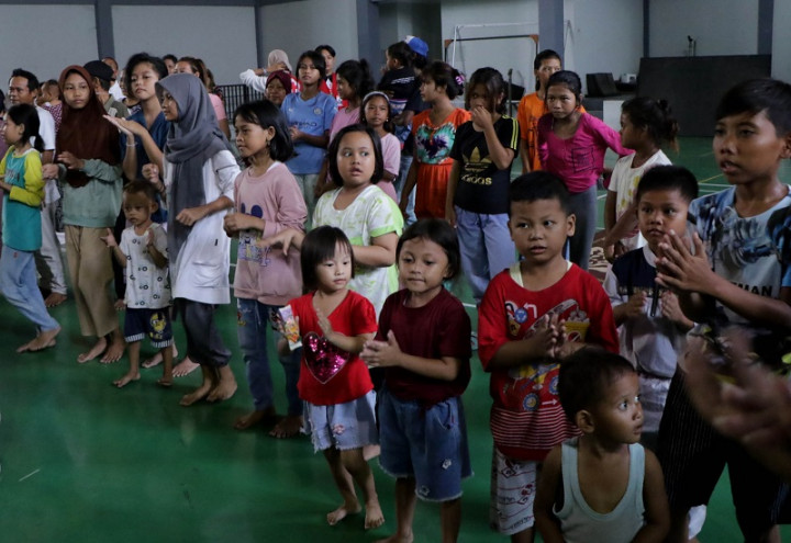 Anak-anak Korban Kebakaran TPA Rawa Kucing Diberi <i>Trauma Healing</i>