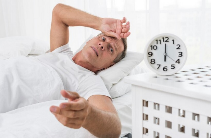 Selain Sleep Apnea, Ini Penyebab Jantungmu Berdebar saat Bangun Tidur