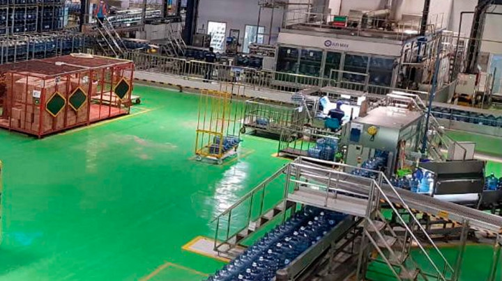 BPJPH Beri Sertifikasi Halal ke Sarana Distribusi Danone-AQUA