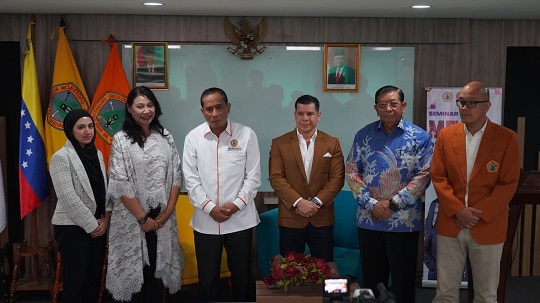 Kuliah Umum di Universitas Moestopo, Dubes Venezuela Bahas Inklusivitas