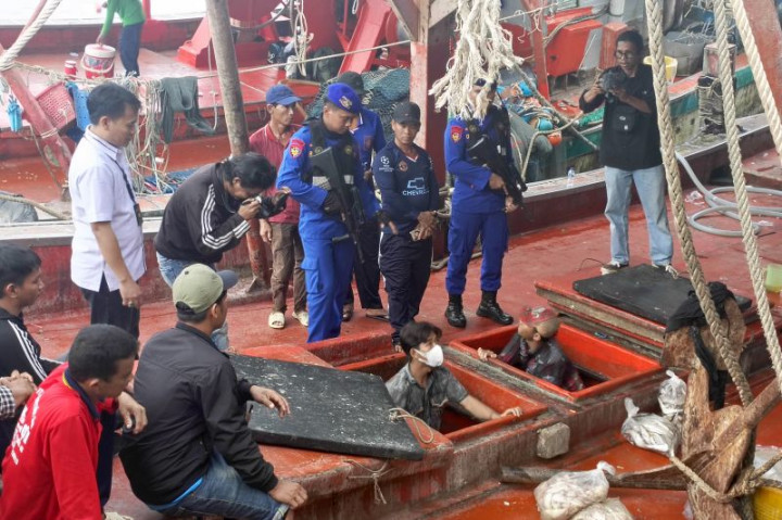 Baharkam Polri Tangkap 2 Kapal Berbendera Vietnam di Laut Natuna Utara