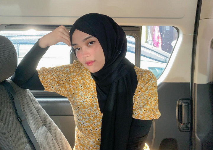 Pertama Kali Main Film, Putri Delina Langsung 'Kesurupan'