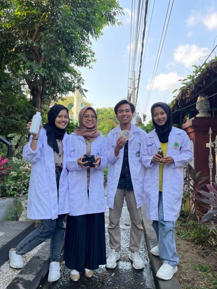 Mahasiswa UNY Teliti Daun Kopi untuk Kendalikan Pembusukan Akar Cabai