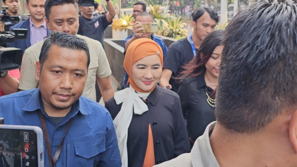 Usai Diperiksa 5 Jam di KPK, Dirut Pertamina Nicke Widyawati Irit Bicara