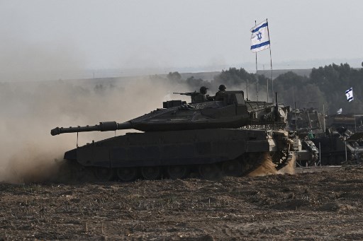 Israel Lancarkan Serangan yang Ditargetkan dengan Tank di Gaza