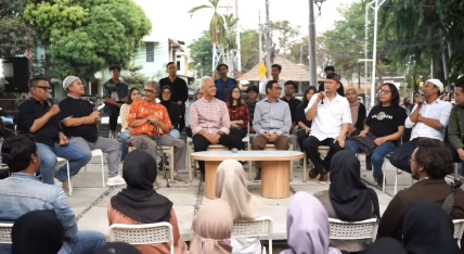 Butet Kertadjasa Sindir Pengalaman Gibran Cuma 2 Tahun, Netizen: Cicil Mio Aja Belum Lunas