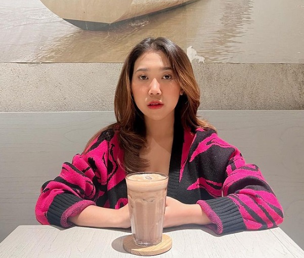 Kapok <i>Roasting</i> Ganjar, Kiky Saputri Bandingkan Sikap Kalem Anies