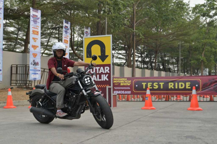 Kapan Lagi! <i>Monggo</i> Test Ride Motor Impian di IMOS+ 2023