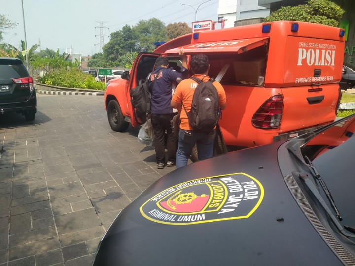 Polisi Olah TKP WN Korea Diduga Habisi Petugas Imigrasi