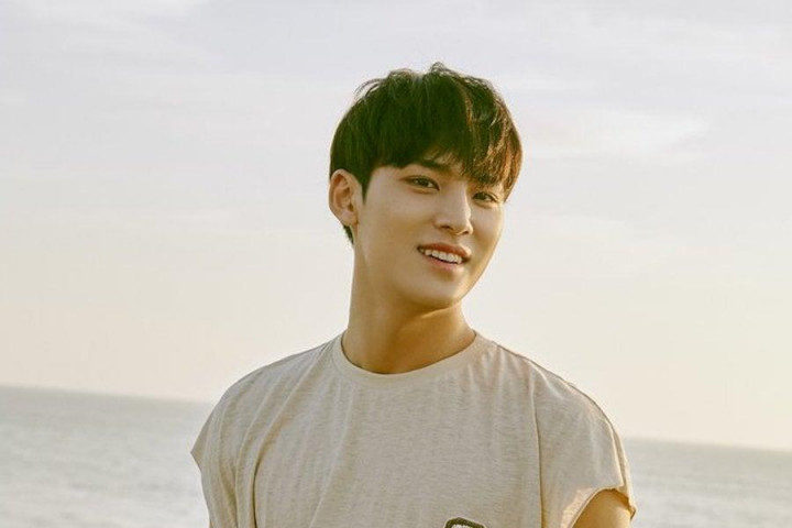 Masih Cedera, Mingyu Tak Ikut Kegiatan Seventeen