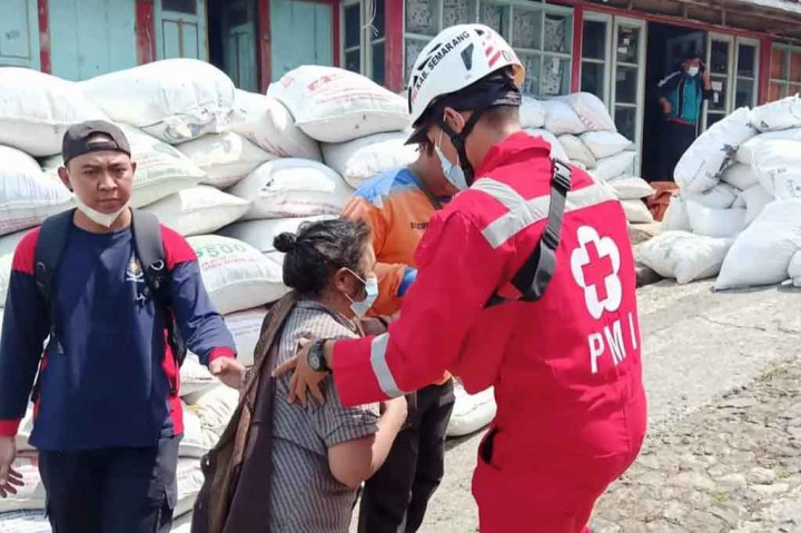 Kebakaran Gunung Merbabu, Ratusan Warga Mengungsi