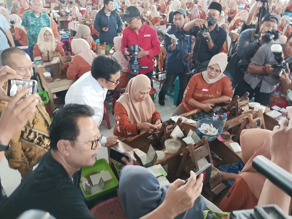 Cak Imin Yakin Doa Ibu-Ibu Manjur Menangkan Pasangan AMIN