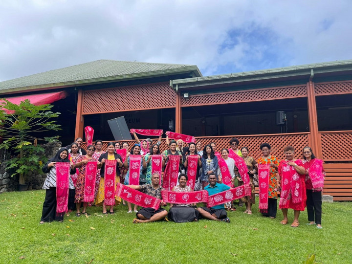 Bula dan Batik Jadi Simbol Kemitraan Indonesia-Fiji di Batik Week Suva
