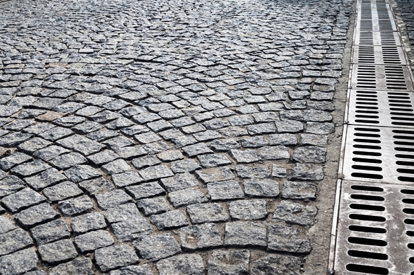Pengertian drainase serta jenisnya. Foto: Shutterstock