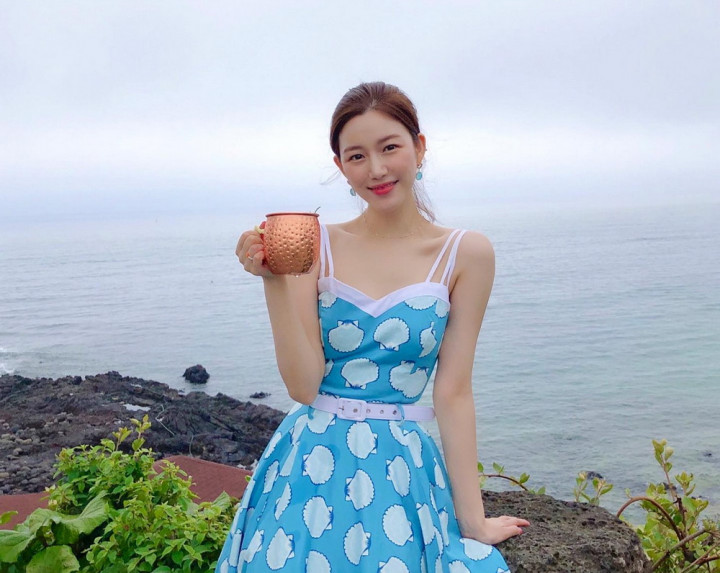 Lee Da In Istri Lee Seung Gi Hamil Anak Pertama